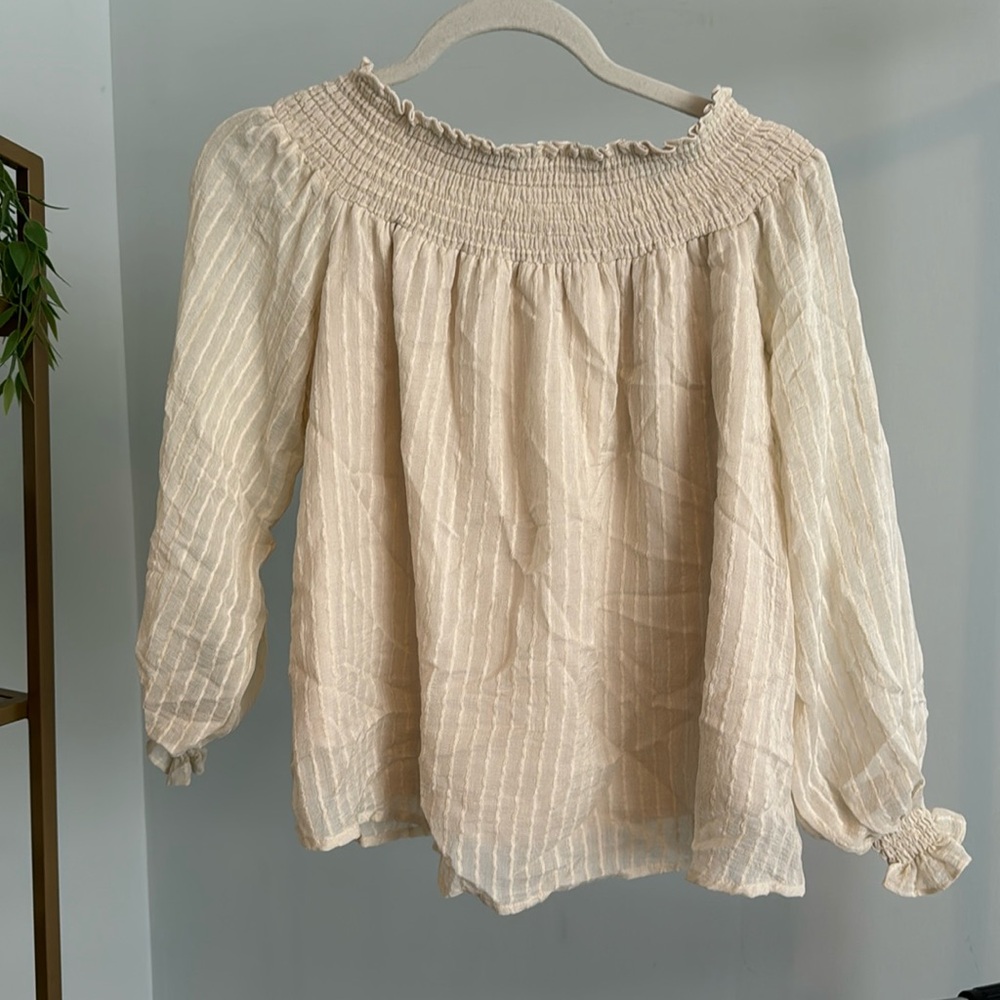 Off the shoulder long sleeve